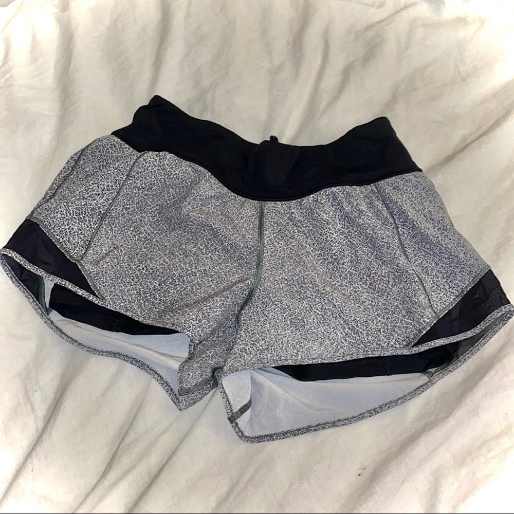 LULULEMON - black and white shorts with built in spandex